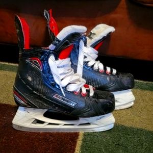 Bauer Junior Size 5.5 Hockey Skates